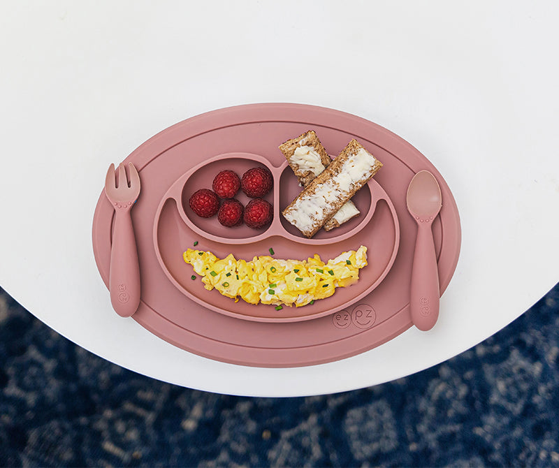 Three Feeding Changes That Occur Around Baby’s First Birthday