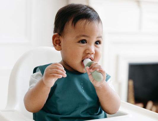 How do I know if my baby is ready for solids? | Feeding Tips