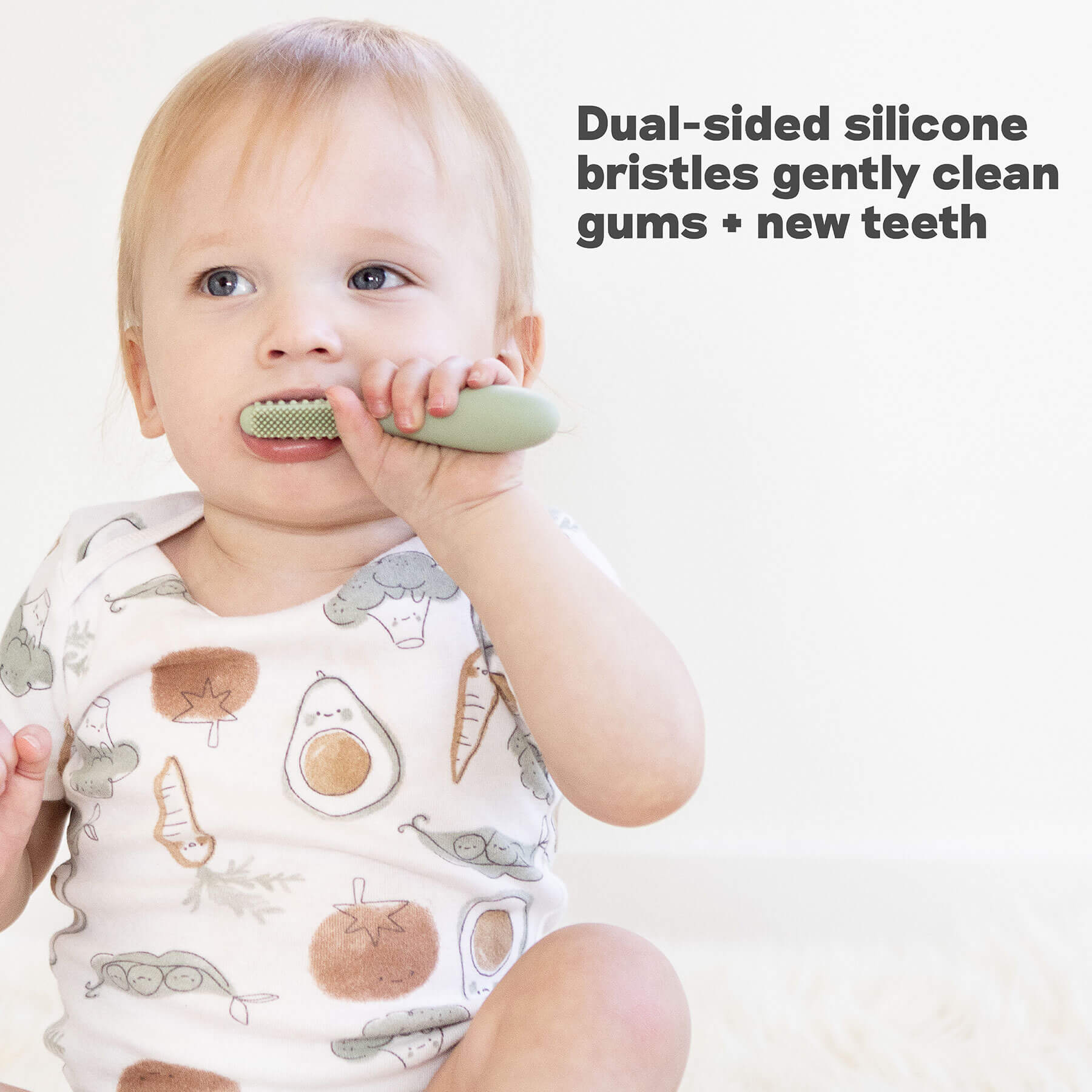 Baby-Led™ Toothbrush made of silicone by ezpz