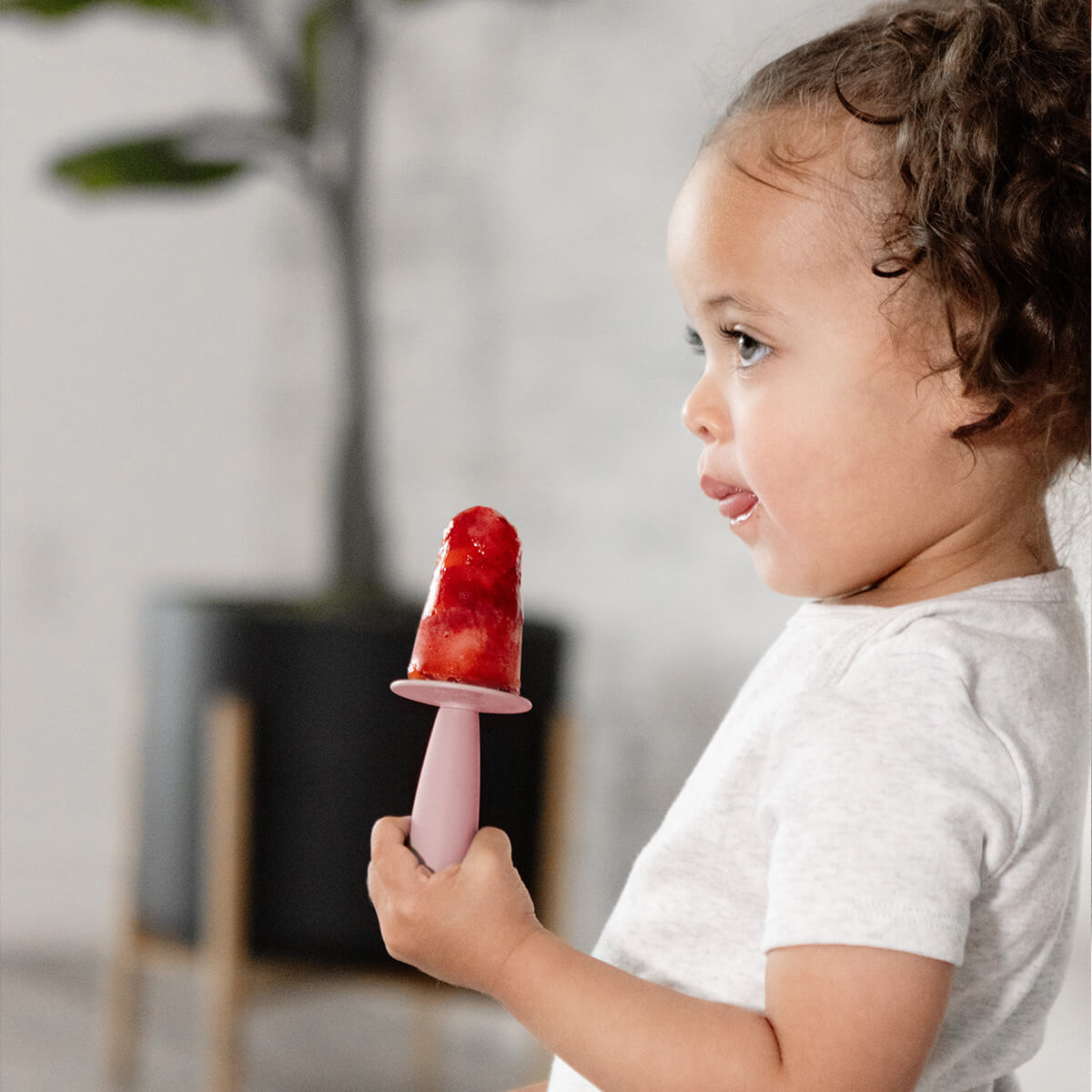 ezpz Tiny Pops and Happy Pops in Blush Pink / Silicone Popsicle Bundle