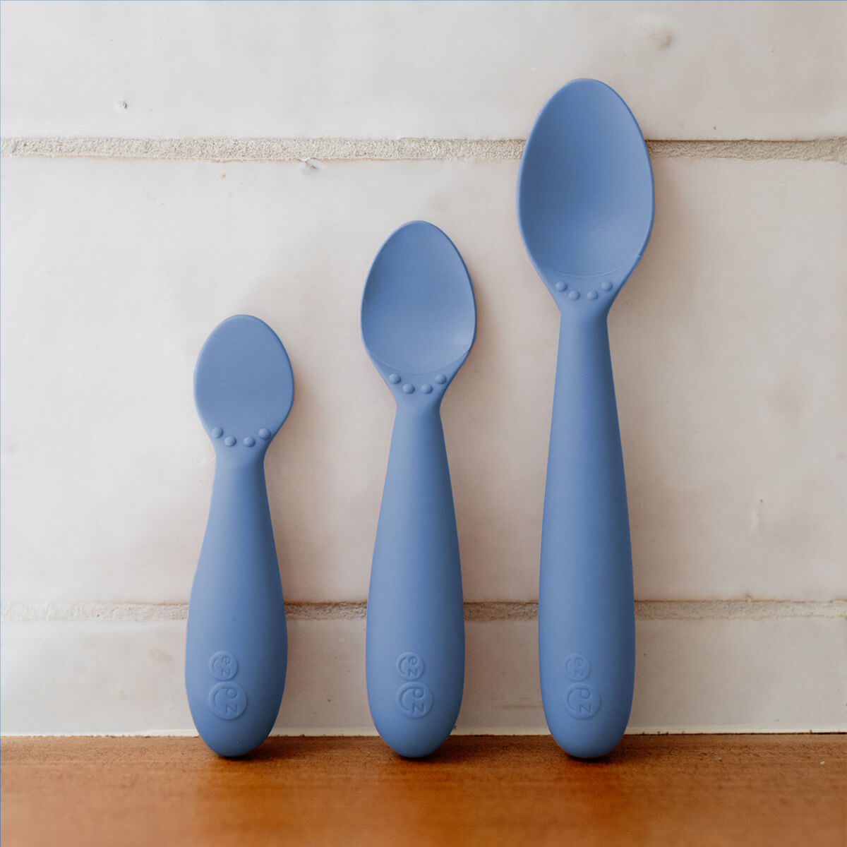 ezpz Developmental Utensil Set in Indigo