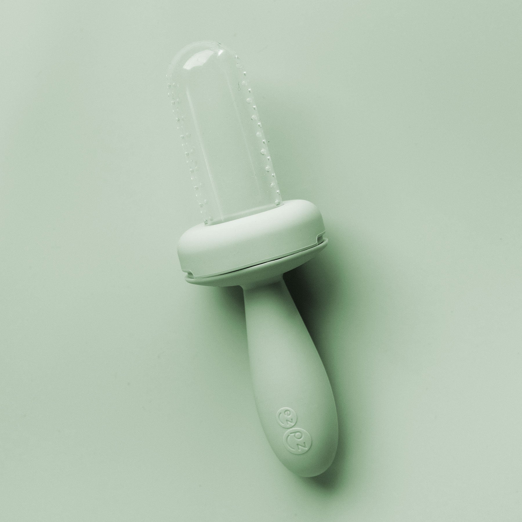ezpz Gumline Feeder in Sage Green