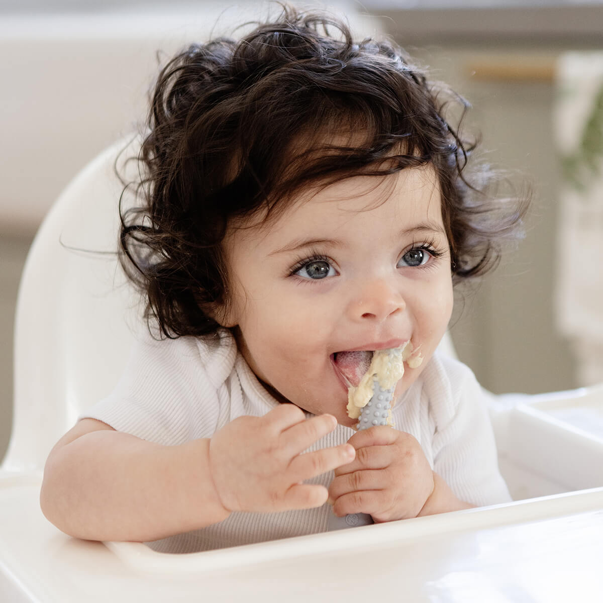 ezpz oral development tools in pewter light gray / silicone teethers for motor skill development