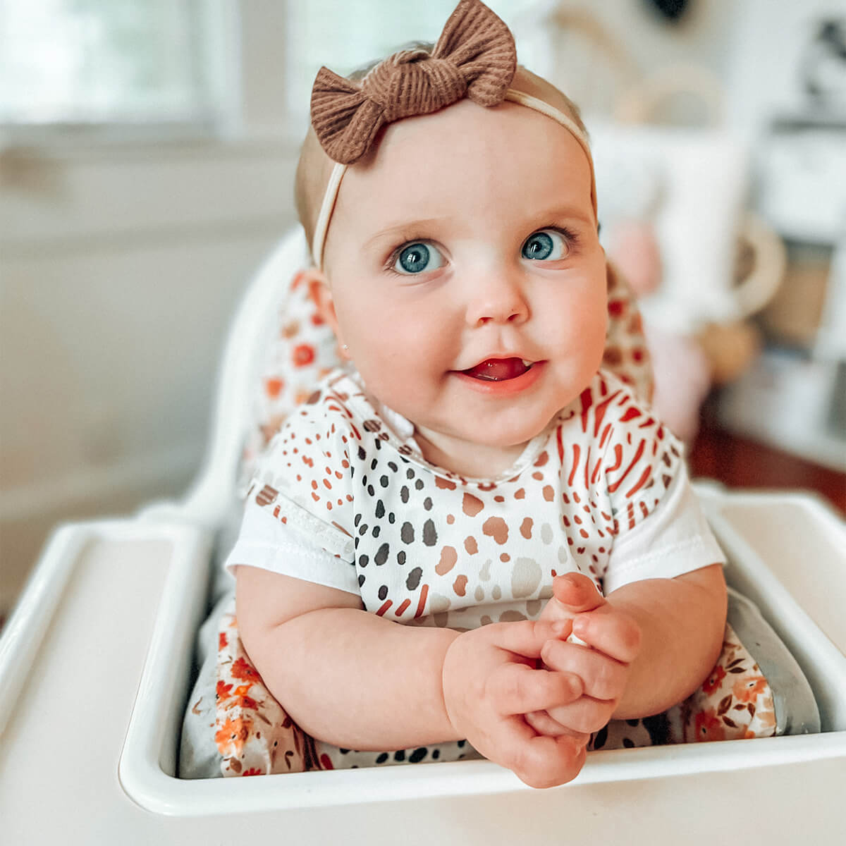 BapronBaby® Bapron in Wild Modern Animal Print / Bib + Apron That Safely Ties Around the Body