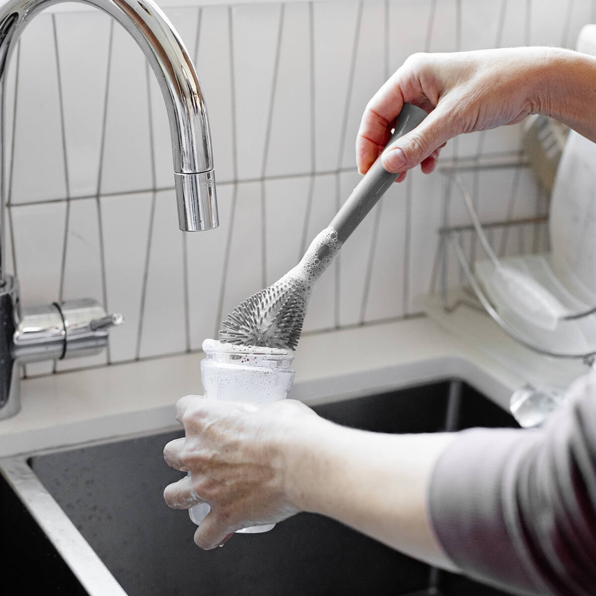 Bottle Brush in Gray