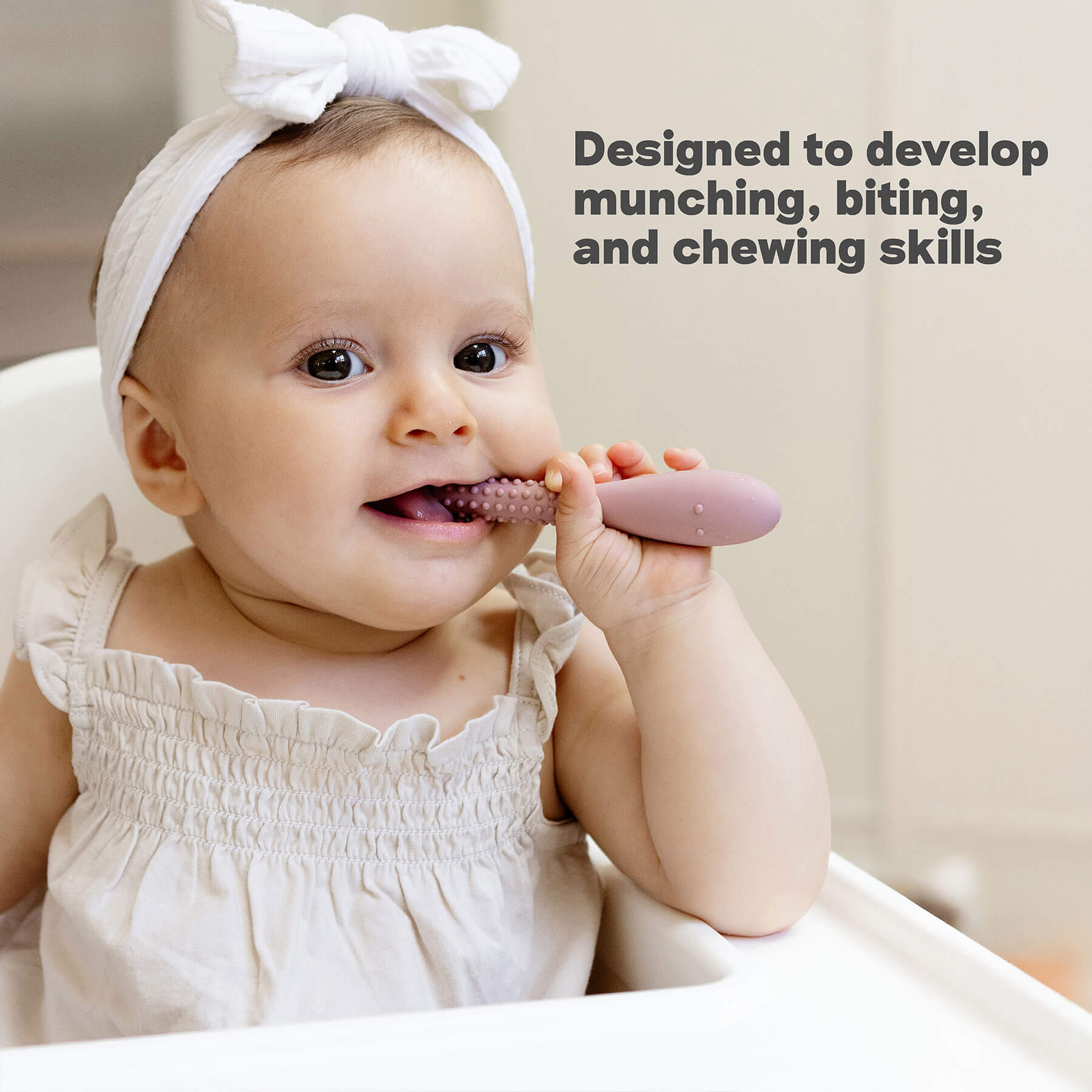 Oral Development Tools by ezpz are designed to develop munching, biting, and chewing skills