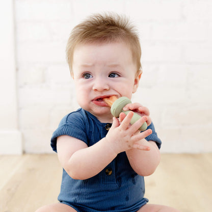 ezpz Gumline Feeder in Sage Green 